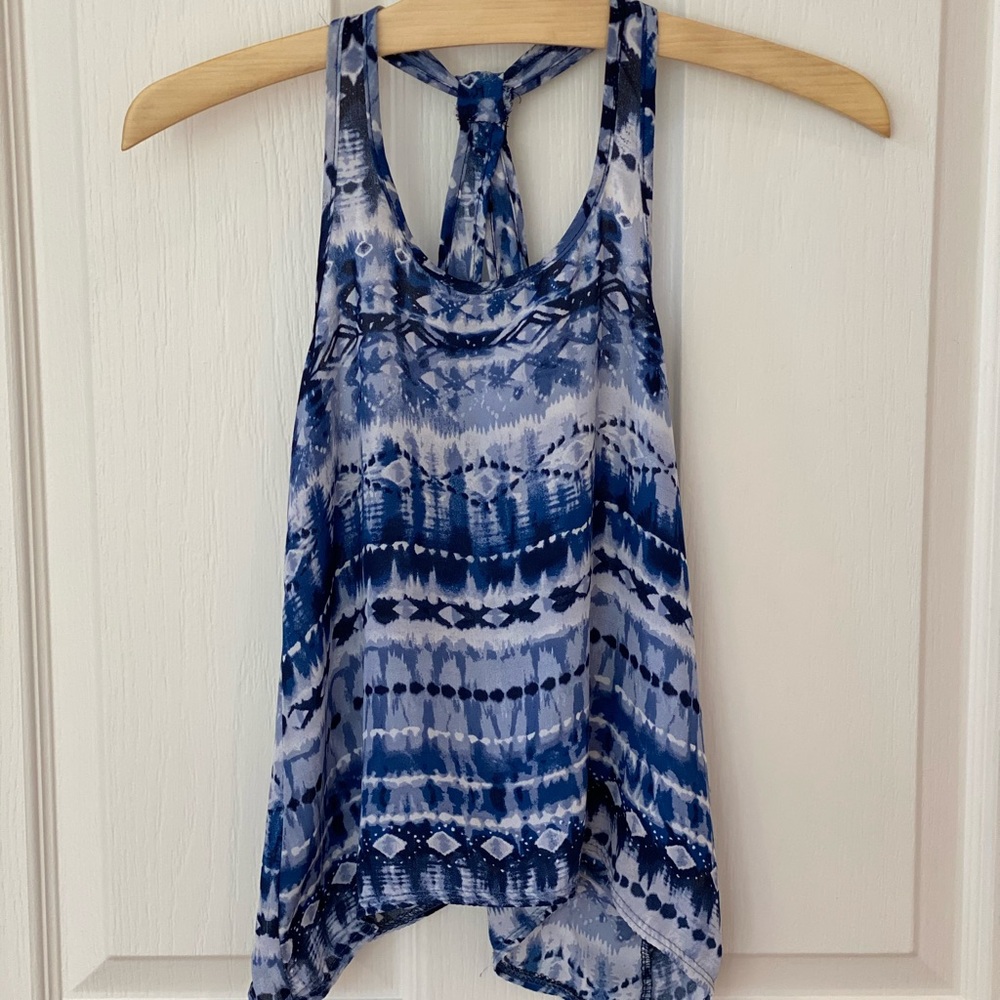Girls keyhole back sleeveless blouse
